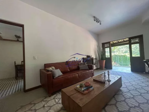 Imagem Casa com 3 quartos (1 suíte) à venda, 355 m² - Chácara dos Lagos - Granja Viana - Carapicuíba/SP