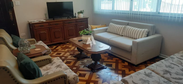 Imagem EXCELENTE CASA TÉRREA MOBILIADA E EQUIPADA COM 4 DORMITORIOS NO EMBARE