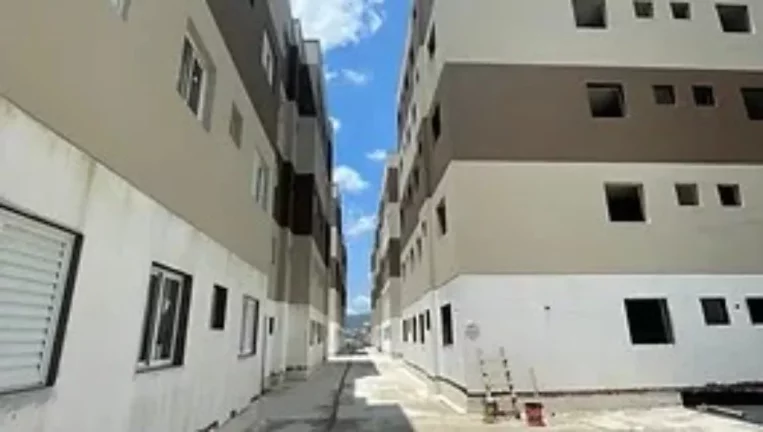 Imagem Apartamento à Venda em Santo André-SP: 2 Quartos, 1 Banheiro, 1 Vaga de Garagem - Minha Casa Minha Vida, Pronto para Morar!