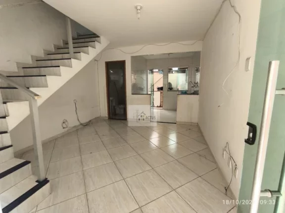 Imagem Casa de Condomínio com 2 Quartos à Venda, 55 m² em São Pedro - Ibirité
