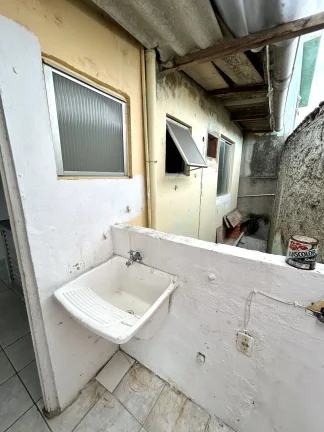 Imagem Sobrado com 1 quarto para alugar no Mutuá