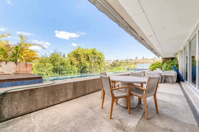 Imagem Las Piedras Apto ONE36766 - Apartamento à venda no bairro Três Figueiras - Porto Alegre/RS