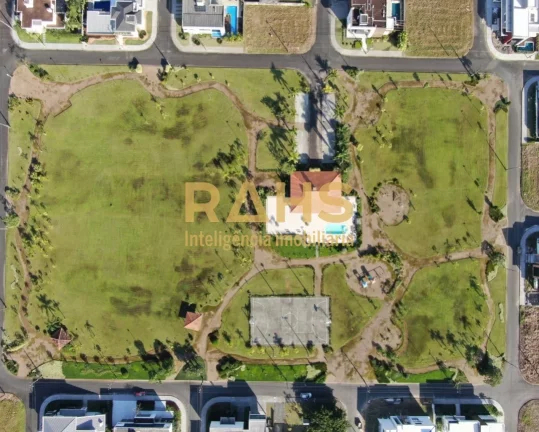 Imagem O Royal Garden é um condomínio localizado no bairro Pirabeiraba, na cidade de Joinville, Santa Cat...