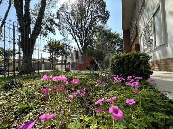 Imagem Casa de Alvenaria Residencial e Comercial à venda no bairro Vila Izabel em Curitiba.