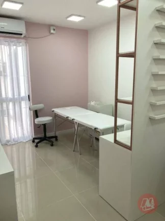 Imagem No bairro Passo da Areia, sala comercial de 23m².