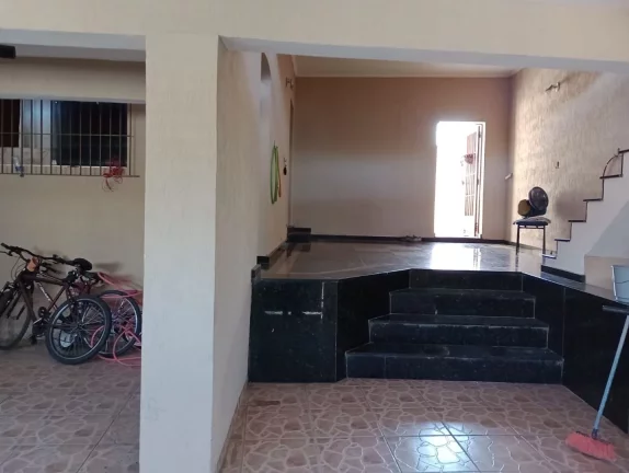 Imagem Sobrado com 3 dormitórios à venda, 279 m² por R$ 640.000,00 - Sitio Paredão - Ferraz de Vasconcelos/SP