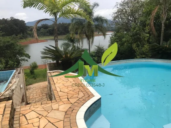 Imagem Linda Chácara Pé na Água à Venda em Piracaia – Exclusividade e Conforto
