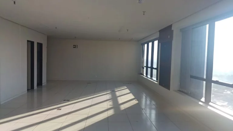 Imagem Sala para alugar, 98 m² por R$ 5.610,66 - Centro - São José dos Campos/SP