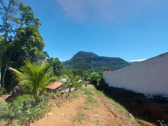 Imagem Área para Venda em Ubatuba / SP no bairro Ubatumirim