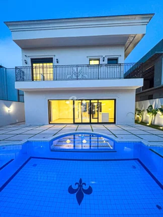 Imagem Casa com 3 Suites em condomínio fechado