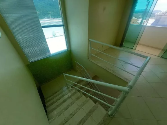 Imagem Casa 188 m2, 4 Dormitórios, 1 Suíte, Pedra Branca, Palhoça/SC