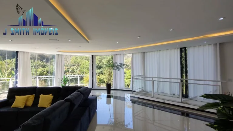 Imagem CASA PRATICAMENTE TÉRREA. PISCINA, SALÃO DE JOGOS, SAUNA, NA GRANJA VIANA