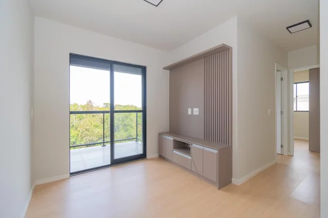 Imagem Belíssimo apartamento semi mobiliado, no Campo Comprido disponível para sua primeira locação composto de: