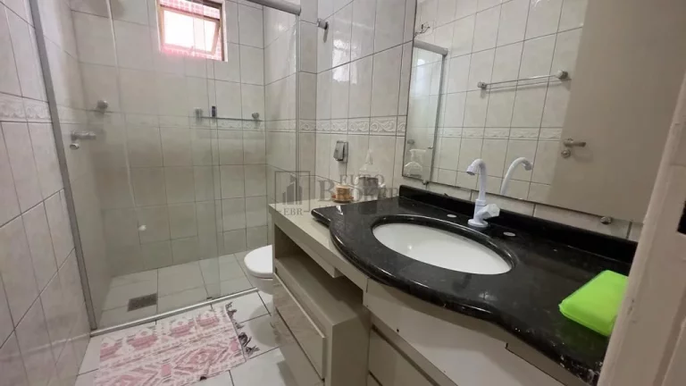 Imagem Apartamento Quadra Mar com 2 dormitórios à venda no Centro de Balneário Camboriú