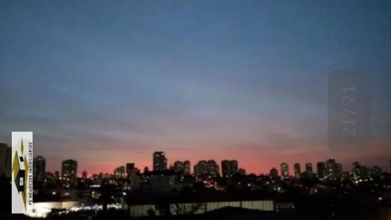 Imagem Sobrado Padrão no Moinho Velho