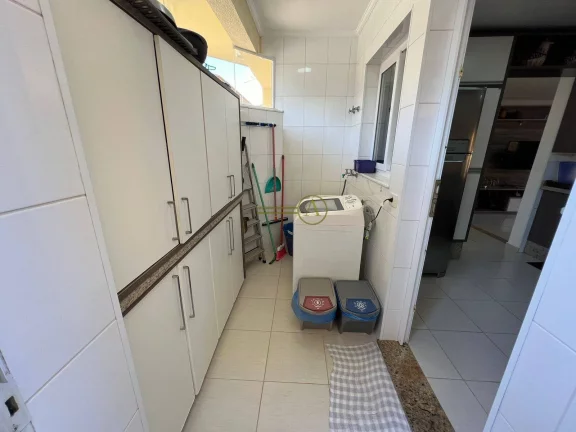 Imagem Tríplex alto padrão à venda condomínio fechado frente mar porteira fechada