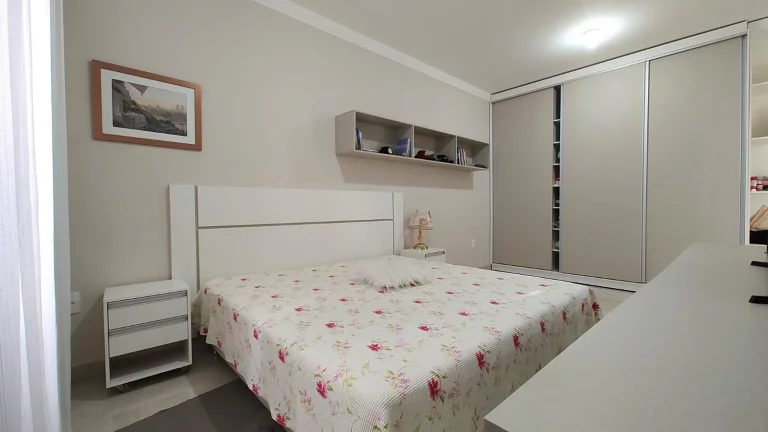 Imagem SOBRADO 4 QUARTOS SENDO 1 SUITE EM SÃO FRANCISCO DO SUL/SC