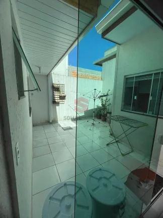 Imagem Casa em condomínio, 02 quartos, mobiliada à venda, em Campo Largo/PR