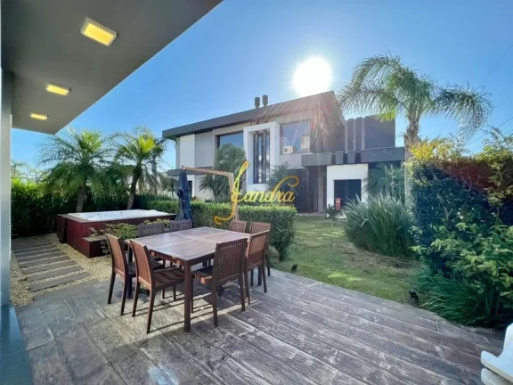 Imagem Sobrado Beira Lago Mobiliado e decorado