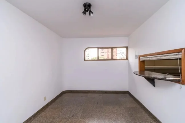 Imagem Apartamento 370M², 4Q, 3 Suítes, 5 Banheiros, 4 Vagas, Lareira, Piscina Coberta, Sauna Seca e Úmida, Salão de Festas, Depósito, Dep. Compl. de Serviço
