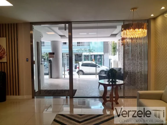 Imagem Apartamento 3 dormitórios para Venda em Balneário Camboriú / SC no bairro Centro