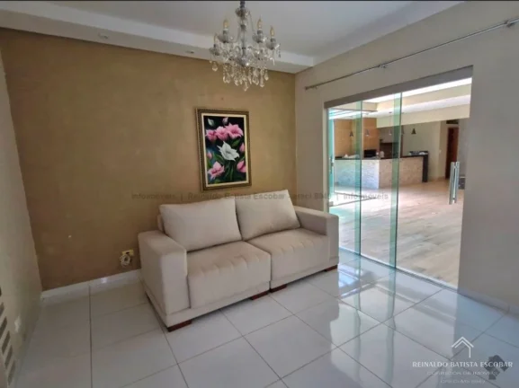 Imagem Casa térrea com 3 suítes, incluindo 1 master no Jardim Jockey Club