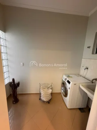Imagem Linda casa no CondomÃ­nio Portal do JequitibÃ¡, em Valinhos/SP. 

Possui 300 mÂ² de terreno e 193 mÂ...