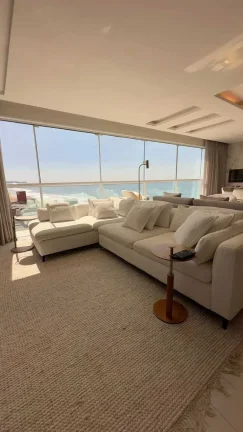 Imagem Apartamento com 4 dormitórios sendo 4 suítes e 3 vagas de garagem em Itajaí/SC