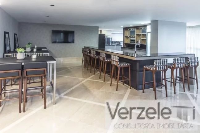 Imagem Cobertura para Venda em Balneário Camboriú / SC no bairro Centro