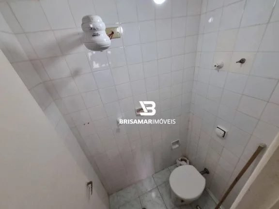 Imagem PITANGUEIRAS- CALÇADÃO COM VISTINHA AO MAR , GARAGEM NO PRÉDIO, CONDOMÍNIO BAIXO.