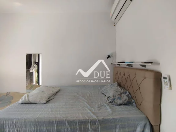 Imagem Apartamento com 3 dormitórios à venda, 68 m² por R$ 430.000,00 - Macuco - Santos/SP