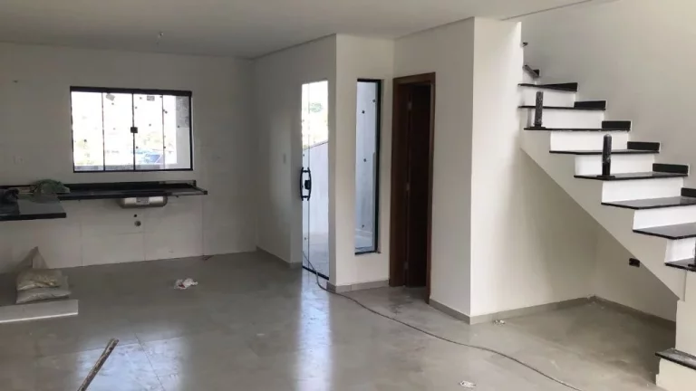 Imagem Sobrado com 3 dormitórios à venda, 100 m² por R$ 580.000,00 - Vila Lavínia - Mogi das Cruzes/SP