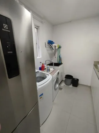 Imagem Apartamento 02 Quartos Semi-mobiliado