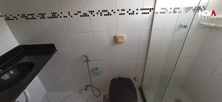 Imagem Se você não abre mão de espaço e quer a praticidade de morar a apenas 3 quadras do mar, este apa...