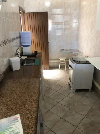Imagem Casa para Venda em Itanhaém, Vila Tupi, 3 dormitórios, 1 banheiro, 2 vagas