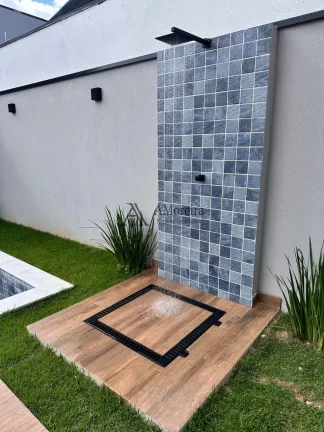 Imagem Maravilhosa casa em loteamento fechado à Venda em Jundiaí-SP, 3 Suítes e 4 Vagas de Garagem no Reserva Ermida!