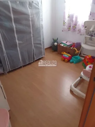 Imagem Aluguel de Apartamento com 2 Dormitórios no Condomínio Residencial Veneza, no bairro Vila Arquelau - Uberaba