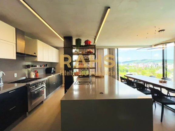 Imagem Casa averbada no Bairro América em Joinville com Vista incrível da Cidade. próximo a panificadora...