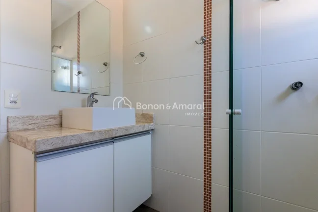 Imagem Sobrado, espaçoso, reformado, clean, amplo quintal, ótimo condomínio
Exclusivo pra você!
No anda...