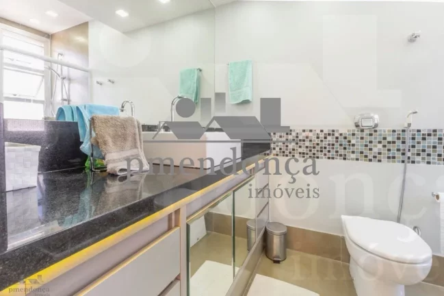 Imagem Apartamento em Higienópolis com 3 quartos (1 suíe ) e 1 vaga, 152 m²