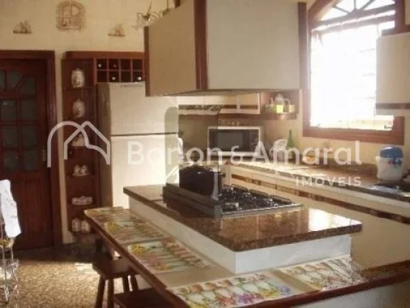 Imagem Casa em condomínio com 1100m² e 7 quartos