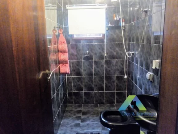 Imagem SANTO ANDRÉ Excelente sobrado 235 metros, 3 dormitórios, Edícula, 2 vagas com excelente localização e valor !!!