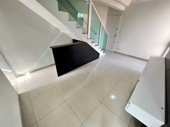 Imagem Cobertura com 2 Quartos à Venda, 2 vagas, Jardim Leblon.