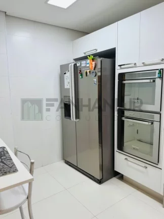 Imagem Imperdível: Apartamento de Luxo no Brooklin Paulista, São Paulo-SP - 3 quartos, 3 suítes, 3 salas, 4 banheiros, 3 vagas, 173m².