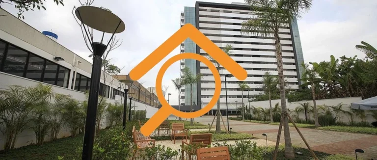 Imagem Sala Comercial à Venda em Condomínio de Luxo em Santo Amaro, São Paulo-SP: 1 Sala, 1 Banheiro, 1 Vaga de Garagem!