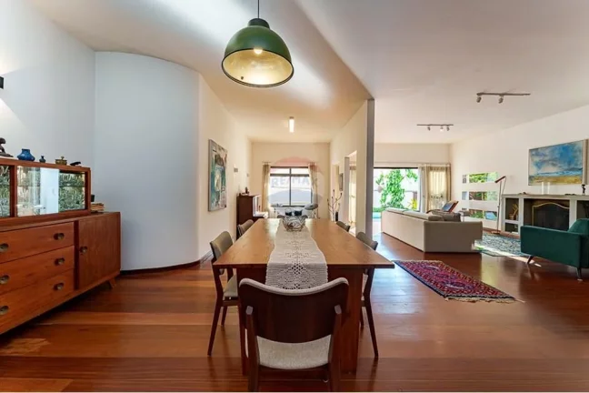 Imagem Linda e espaçosa casa na Vila Tramontano com 460m² 4 Suítes 4 Vagas com piscina e churrasqueira