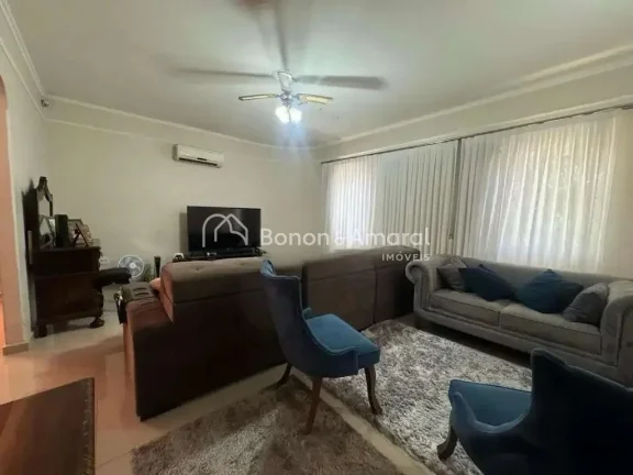 Imagem Casa de esquina Ã  venda no Jardim Eulina, com 200 metros de Ã¡rea Ãºtil, com 4 quartos, sendo 2 suÃ...