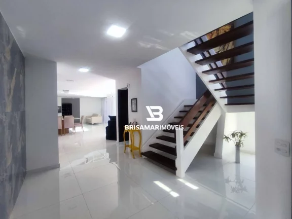 Imagem ENSEADA- CASA SOBRADA À UMA QUADRA DA PRAIA , 06 VAGAS DE GARAGEM, LAZER.
