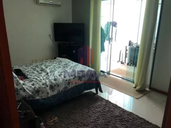 Imagem Linda casa situada na Praia da Costa com incríveis 274m2, 4 Quartos 2 suítes e um super lazer!!!