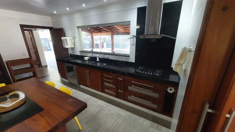 Imagem Uma Linda Mansão com 6 dormitórios com 5 mil metros de terreno